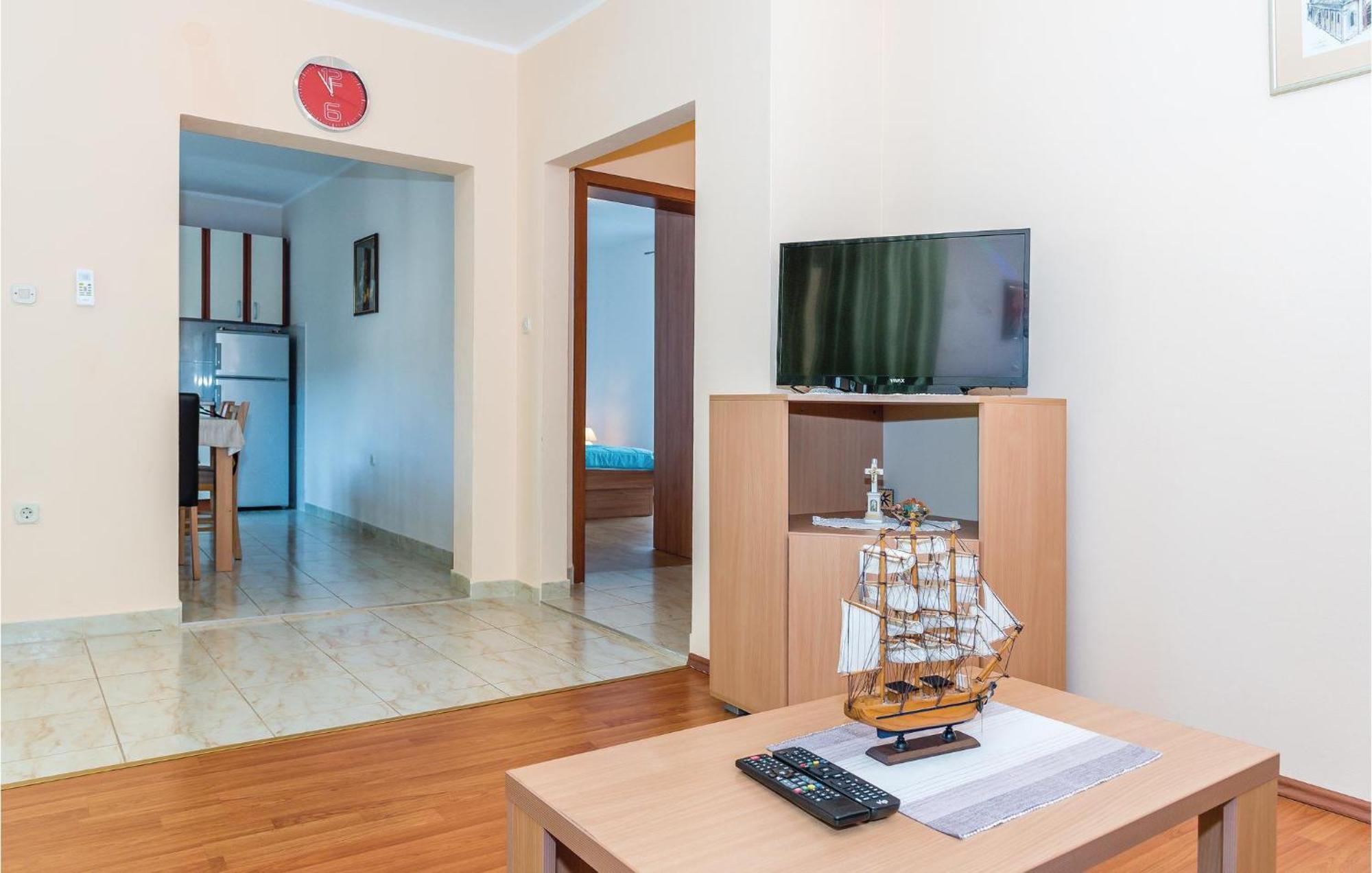 Beautiful Apartment In Raslina With Wifi Exteriér fotografie