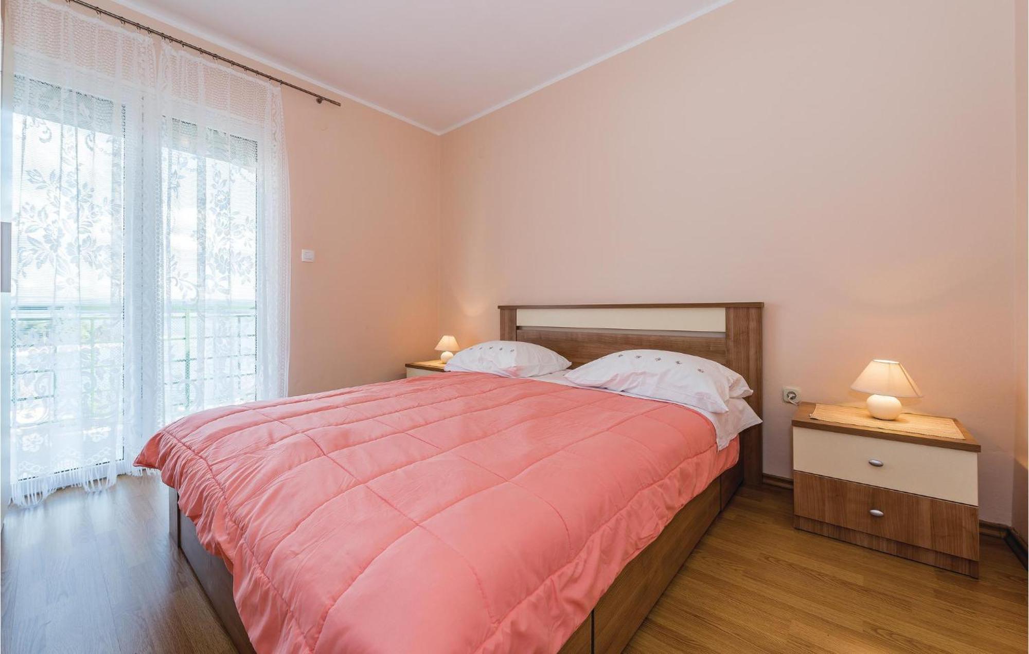 Beautiful Apartment In Raslina With Wifi Exteriér fotografie